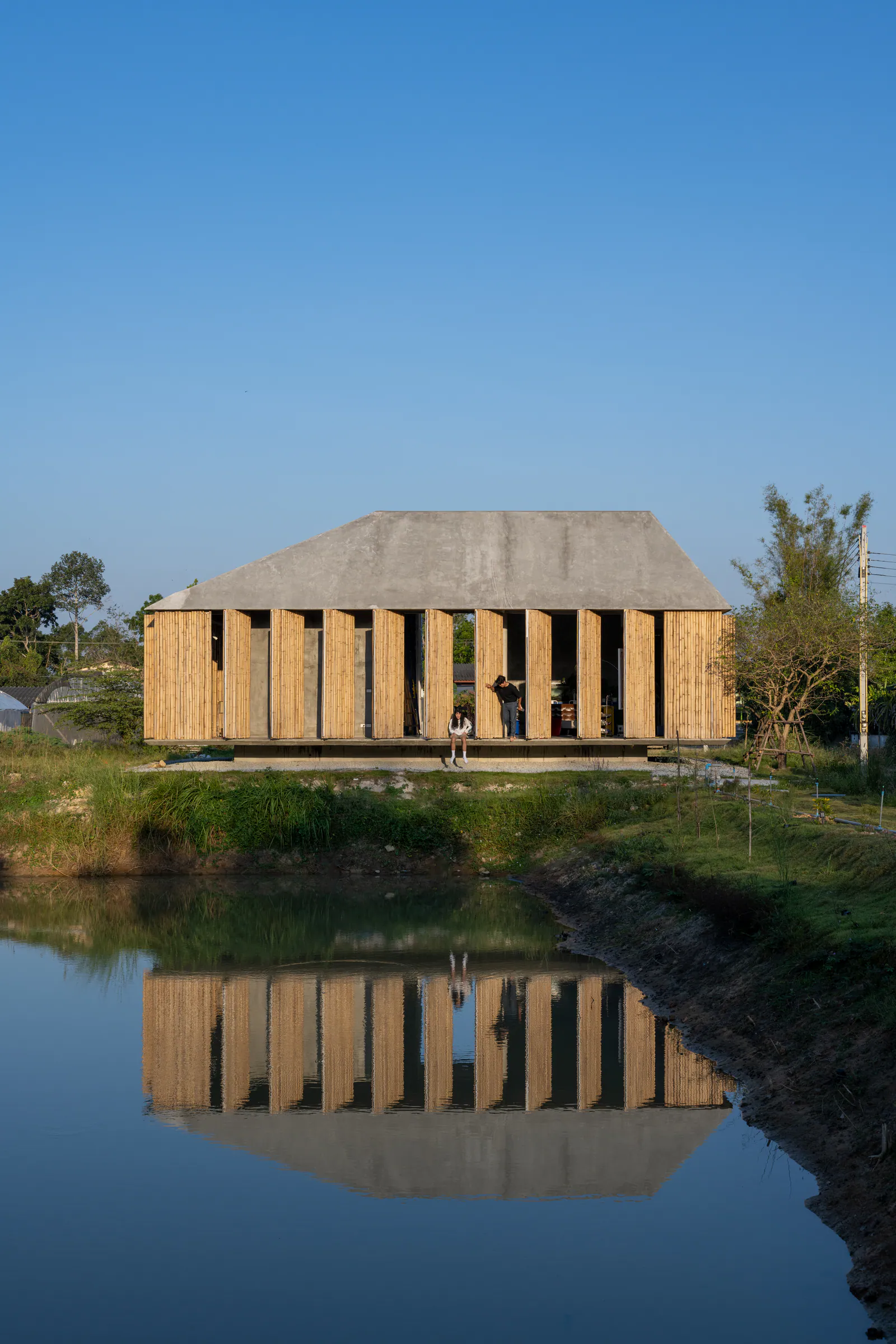 Furnish Studio beside a pond in Rayong